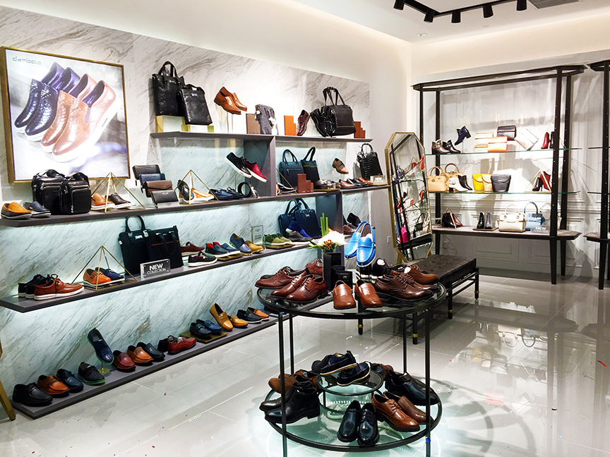 鞋子店面 dambolo